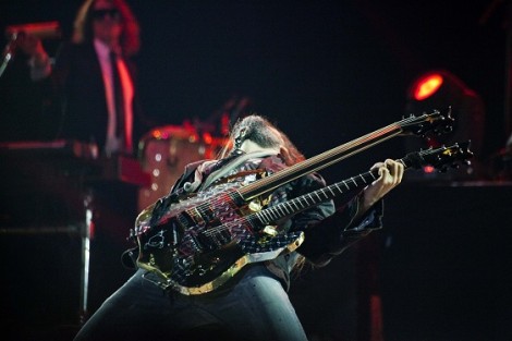 Guns N' Roses Concert (Bumblefoot)